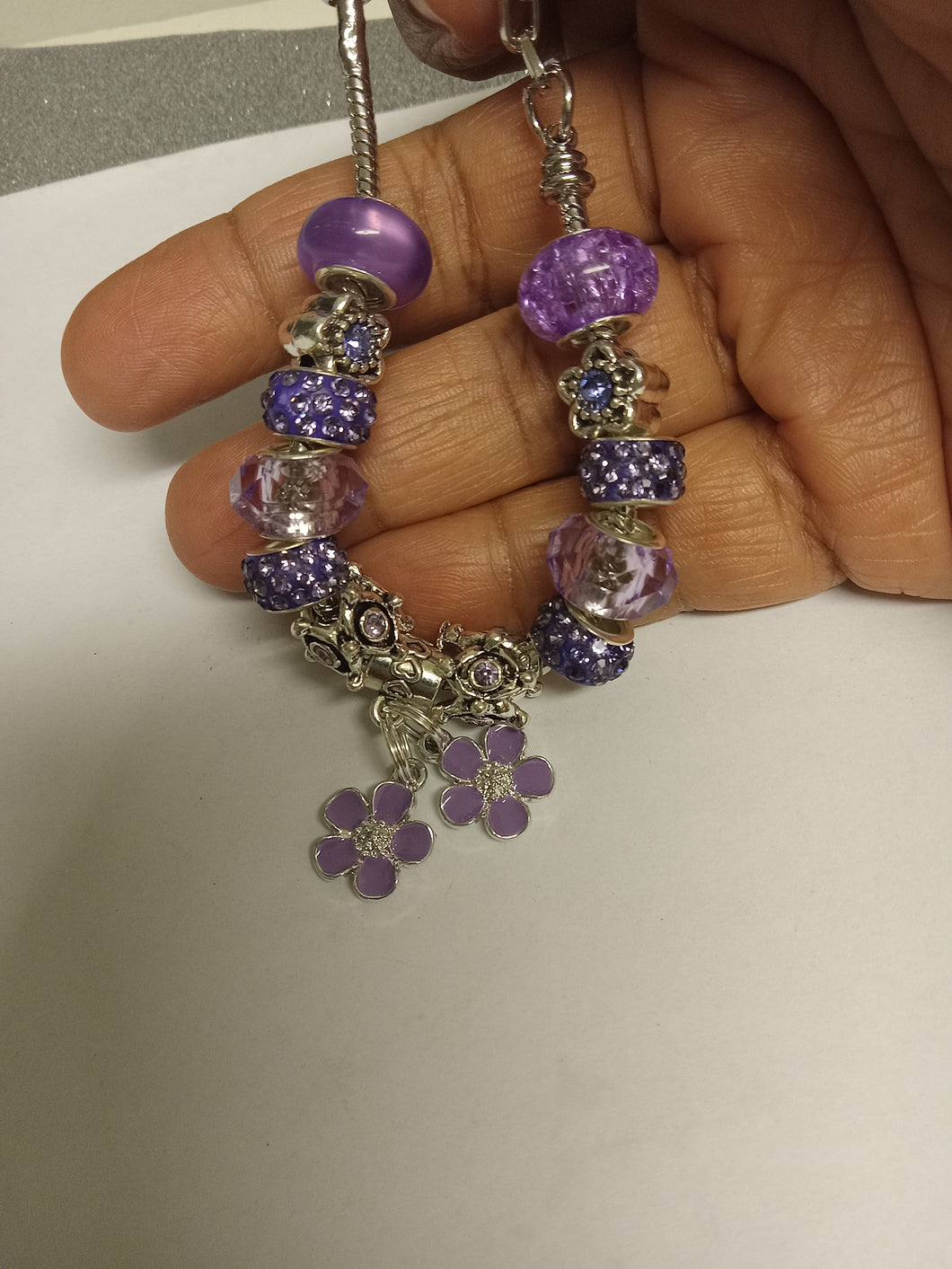 Chain bracelet purple