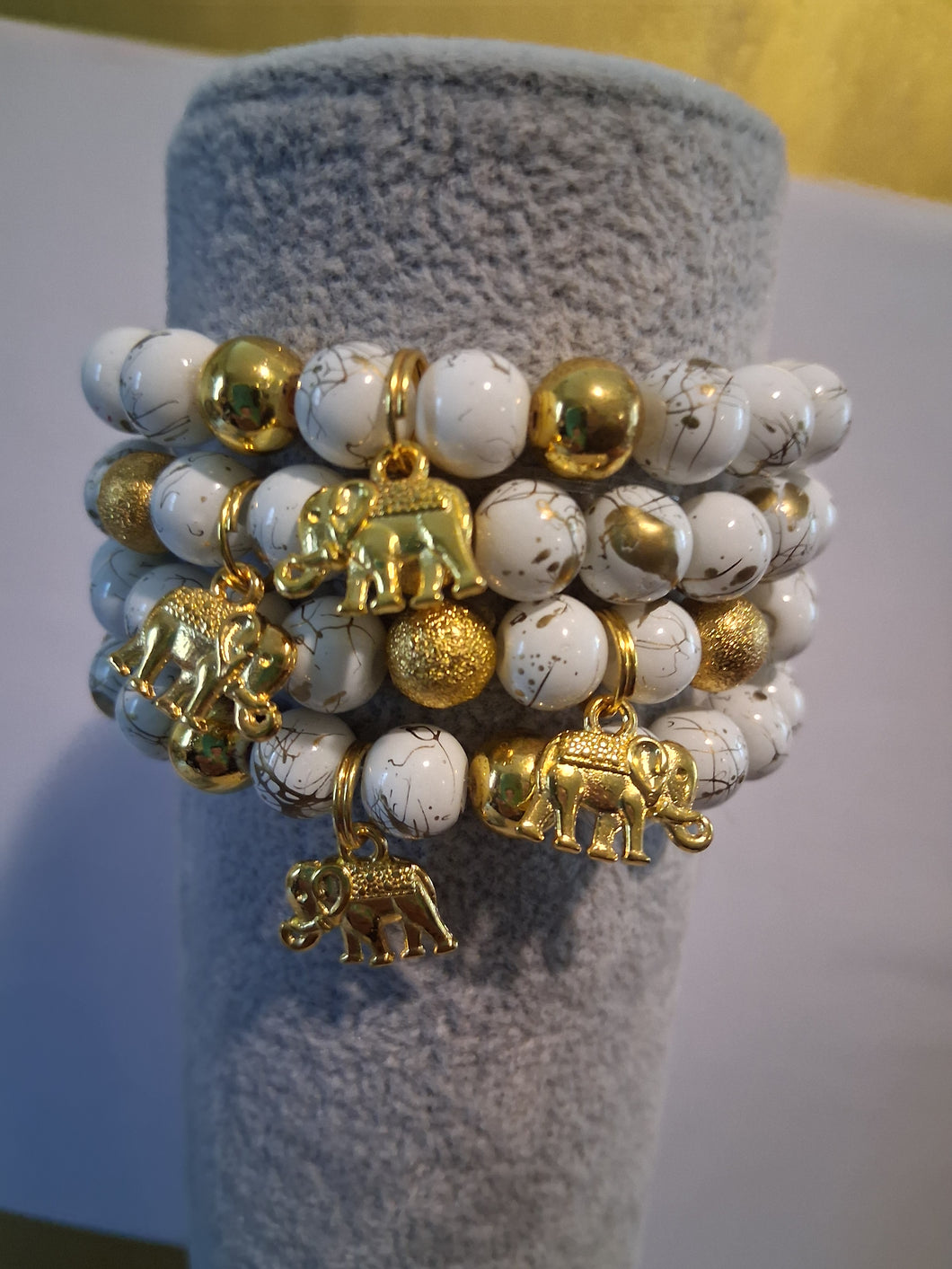 White w gold elephants