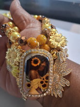 Load image into Gallery viewer, Sunflower lady
